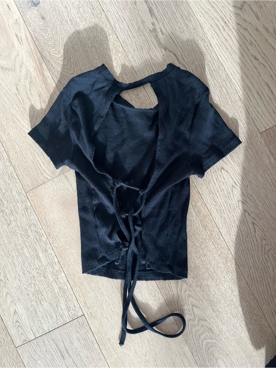Garage Tops - Garage Black Ribbed Tie-Back Crop Top